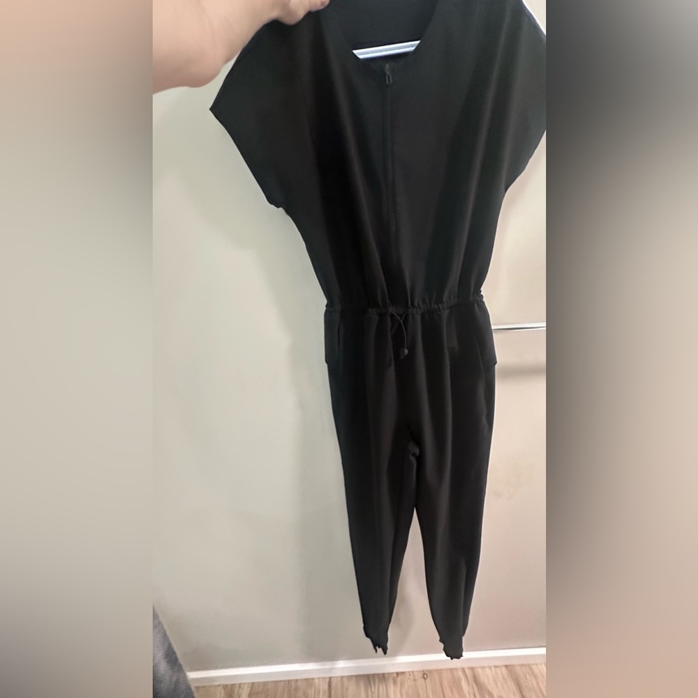 Worn once, Lulu lemon women’s jumpsuit. Size 2
